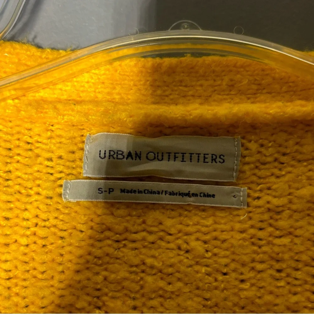 Urban Outfitters Jordan Plush Oversized Cardigan Womens Size Small - Picture 4 of 6